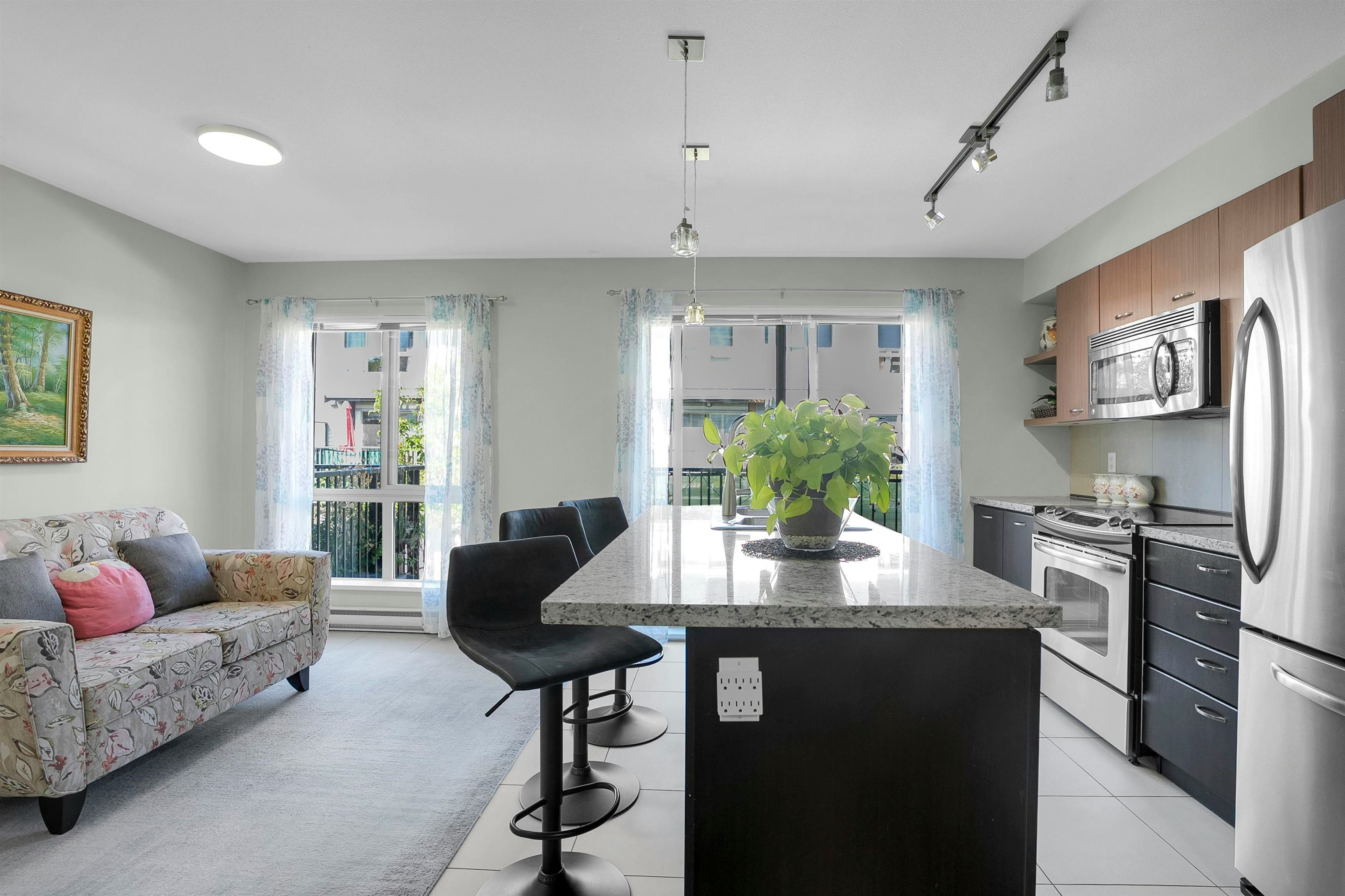 101-6671 121 Street, Surrey, BC, V3W 1T9 - 6