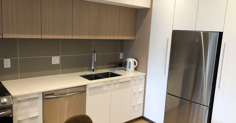 6F-9888 University Crescent, Burnaby, BC, V5A 0G4 - 3