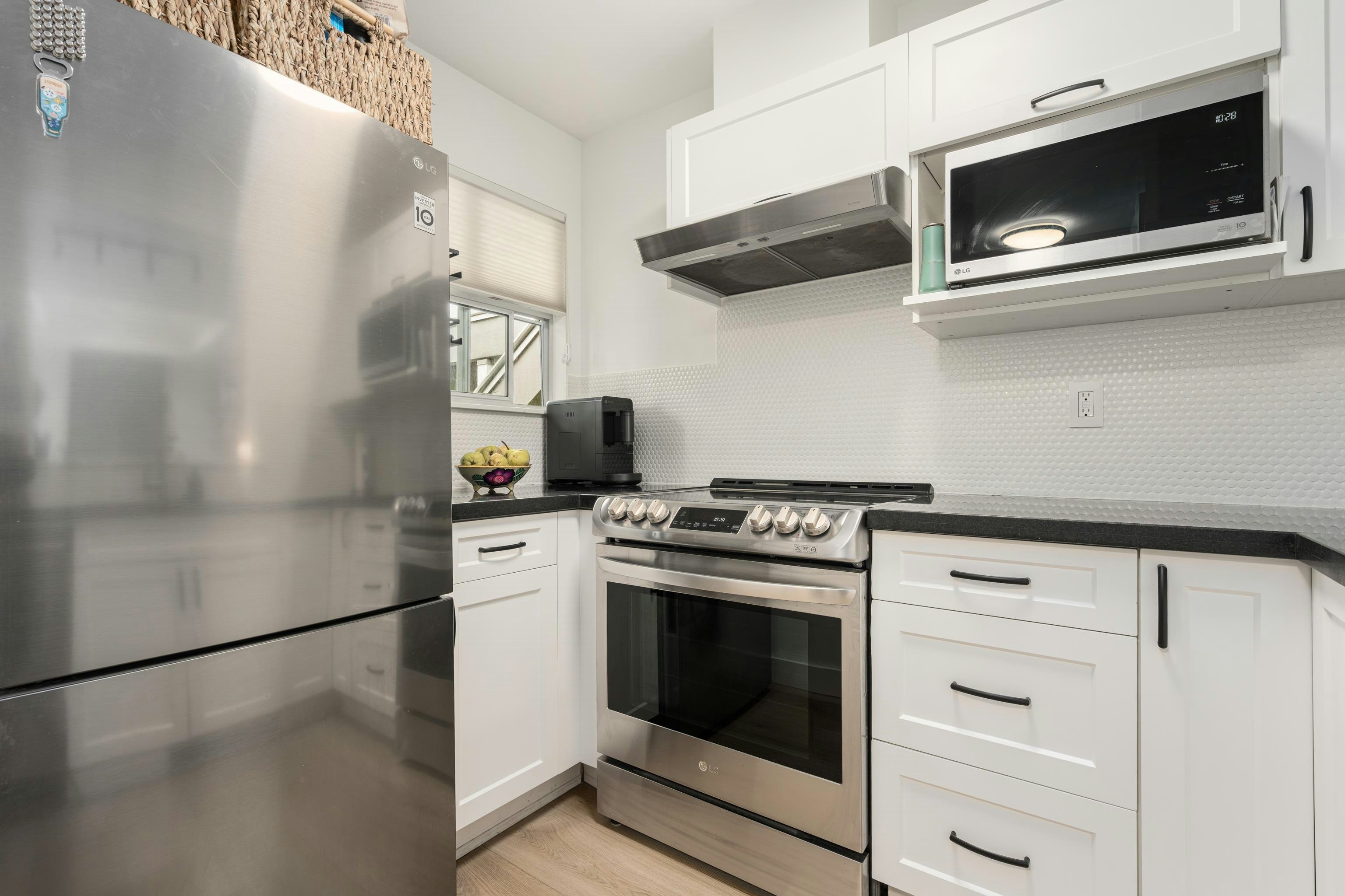 407-1333 W 7th Avenue, Vancouver, BC, V6H 1B8 - 10