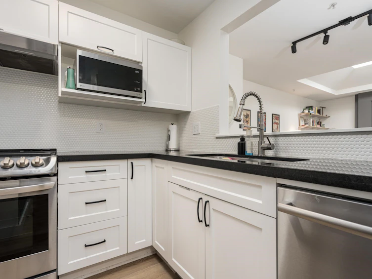 407-1333 W 7th Avenue, Vancouver, BC, V6H 1B8 - 8