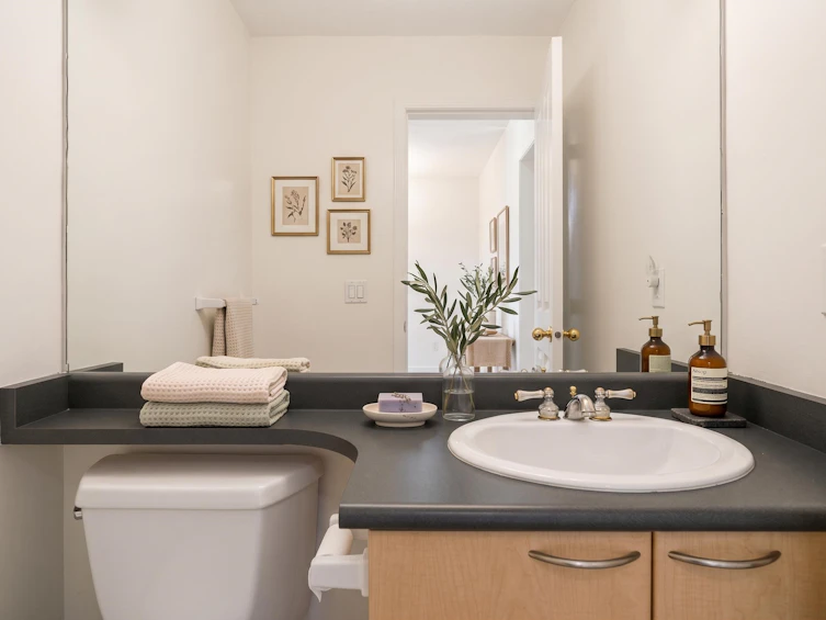 140-3880 Westminster Highway, Richmond, BC, V7C 5S1 - 8