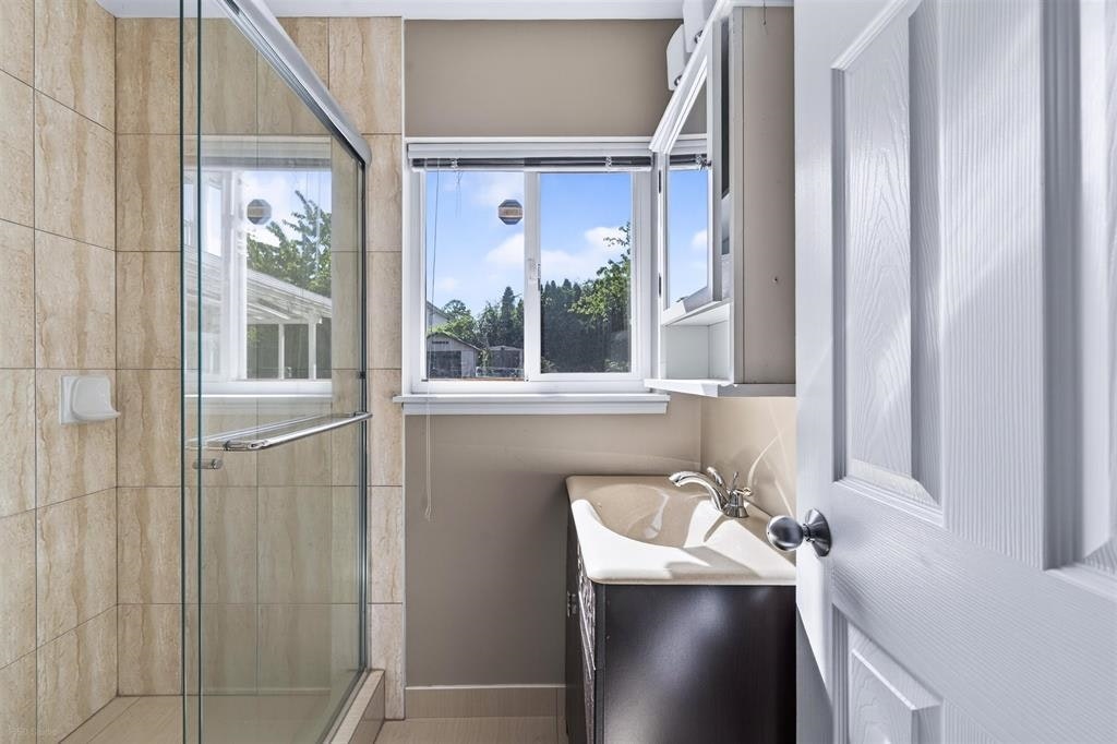 9491 Seacote Road, Richmond, BC, V7A 3Z9 - 24