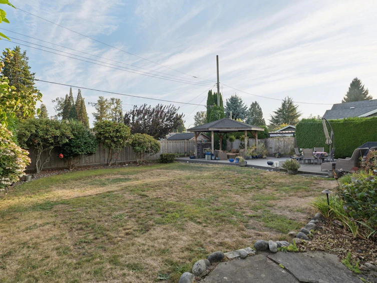 1283 Pinewood Crescent, North Vancouver, BC, V7P 1G1 - 30