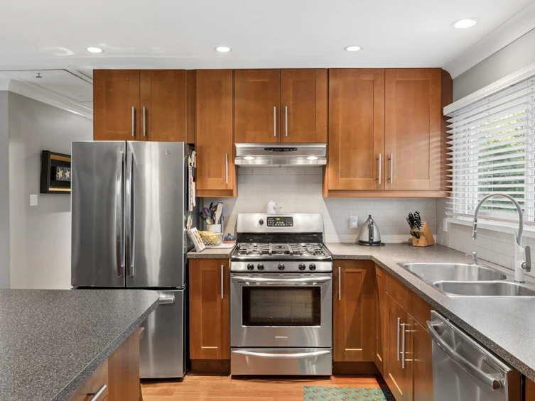 1283 Pinewood Crescent, North Vancouver, BC, V7P 1G1 - 16