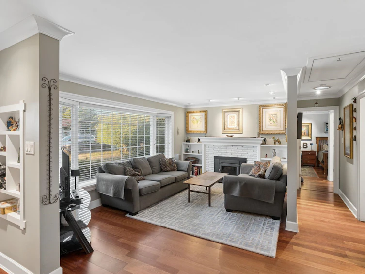 1283 Pinewood Crescent, North Vancouver, BC, V7P 1G1 - 7