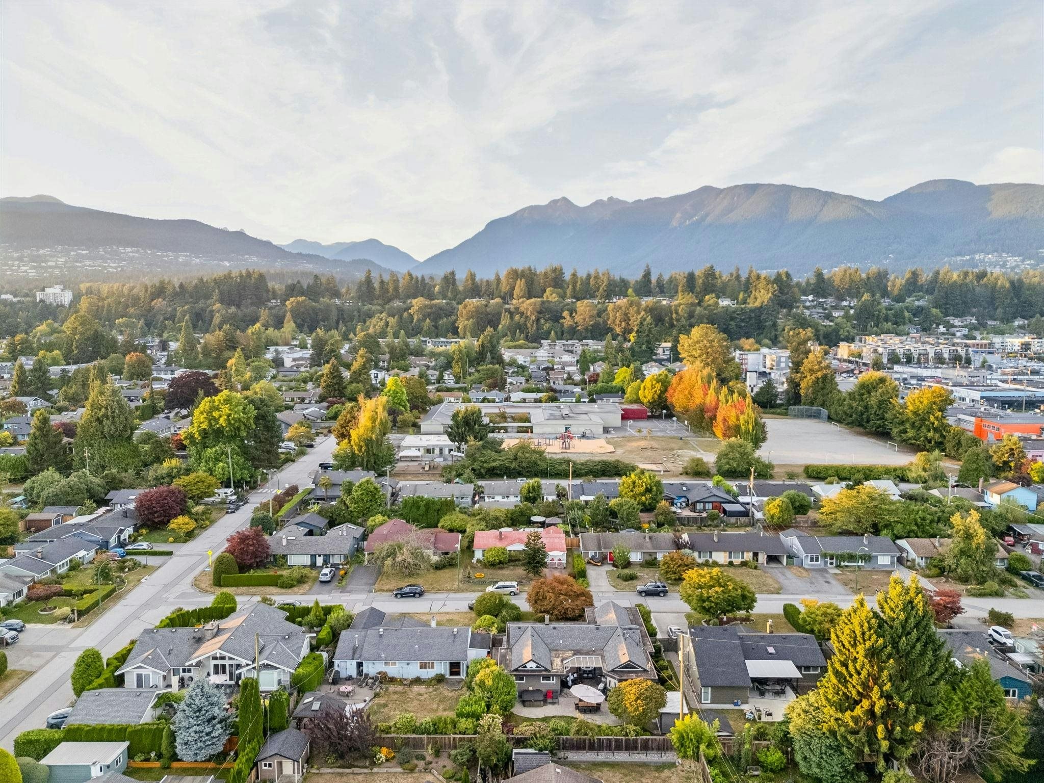 1283 Pinewood Crescent, North Vancouver, BC, V7P 1G1 - 35