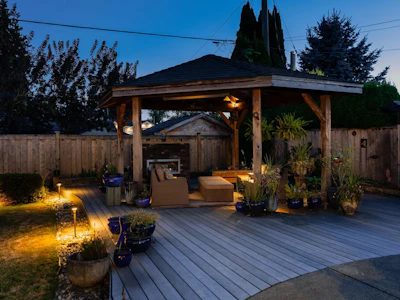 1283 Pinewood Crescent - 2