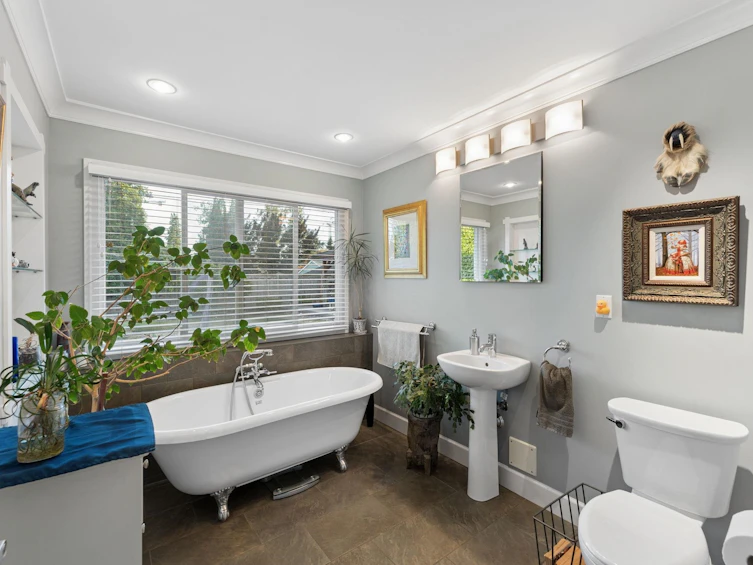 1283 Pinewood Crescent, North Vancouver, BC, V7P 1G1 - 20