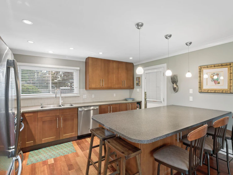1283 Pinewood Crescent, North Vancouver, BC, V7P 1G1 - 14