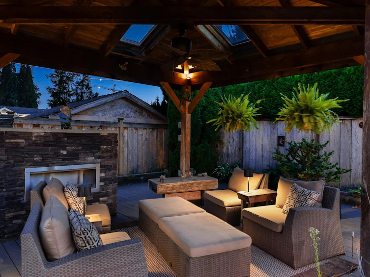1283 Pinewood Crescent, North Vancouver, BC, V7P 1G1 - 3