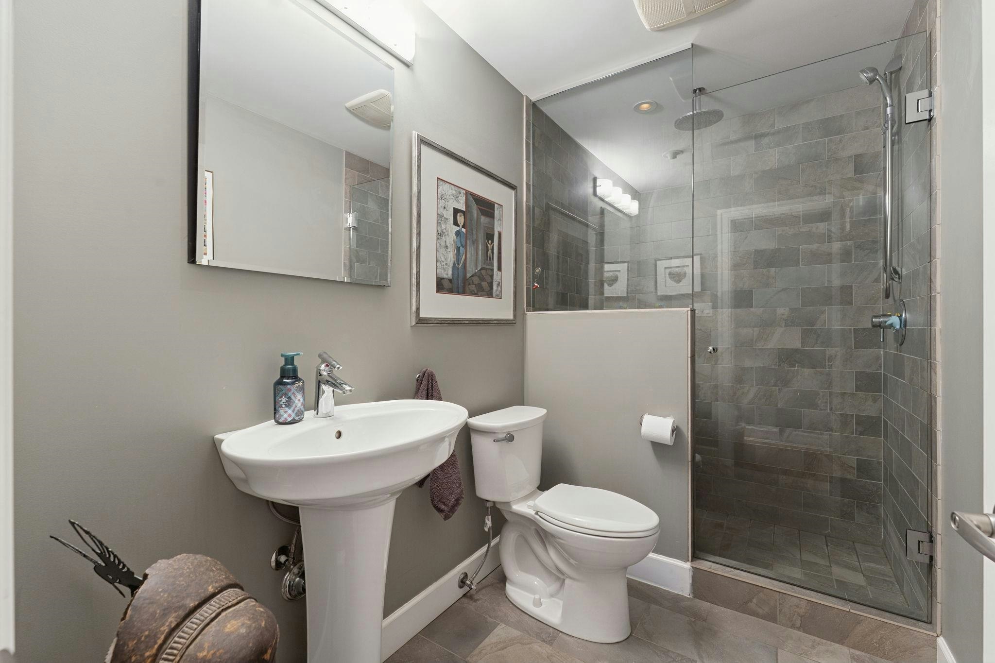 1283 Pinewood Crescent, North Vancouver, BC, V7P 1G1 - 23