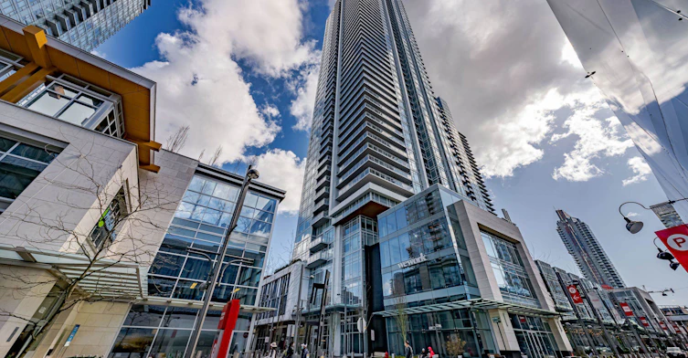 910-4670 Assembly Way, Burnaby, BC, V5H 0H3