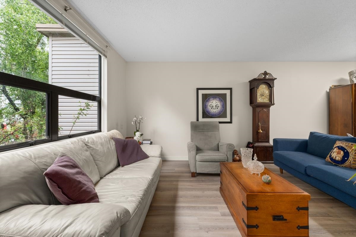 202-1080 Broughton Street, Vancouver, BC, V6G 2A8 - 2