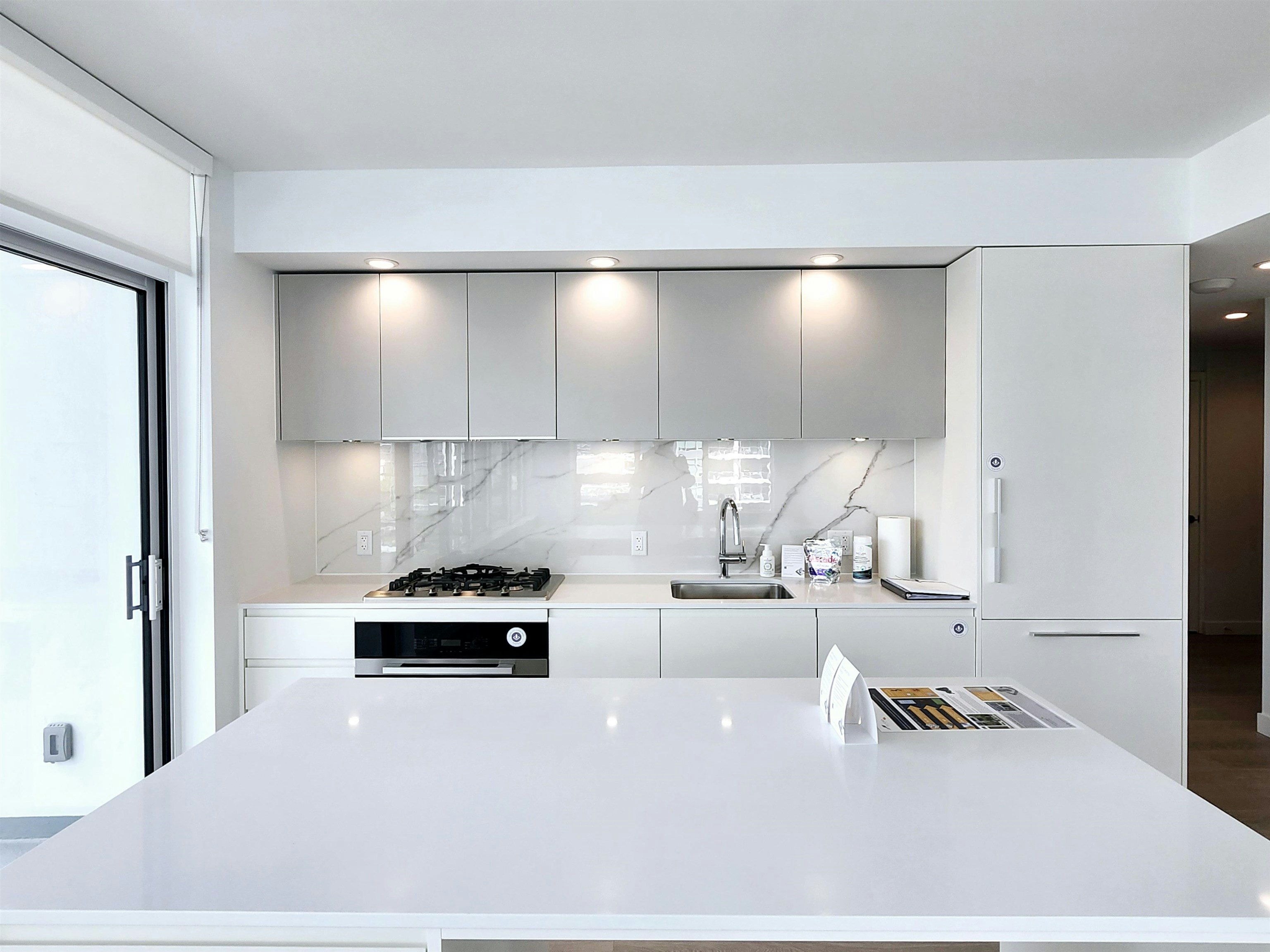 802-6538 Telford Avenue, Burnaby, BC, V5H 0K9 - 12