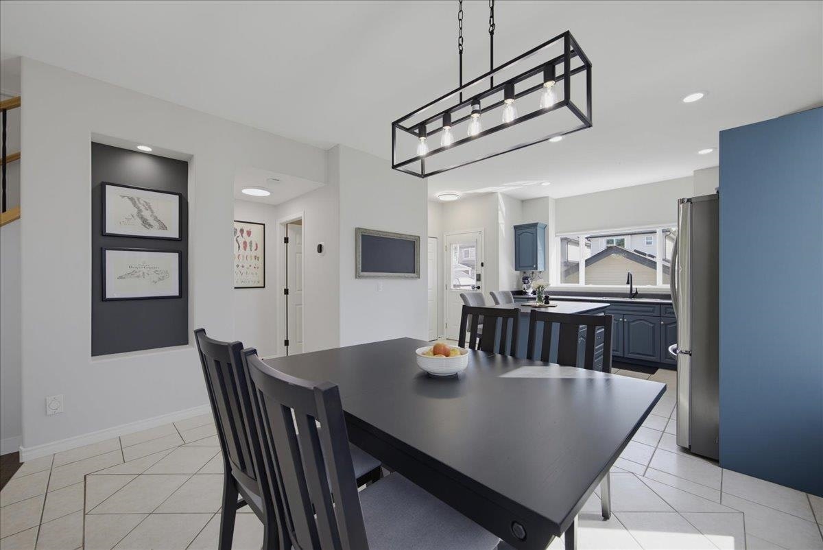 24030 102a Avenue, Maple Ridge, BC, V2W 2A2 - 11