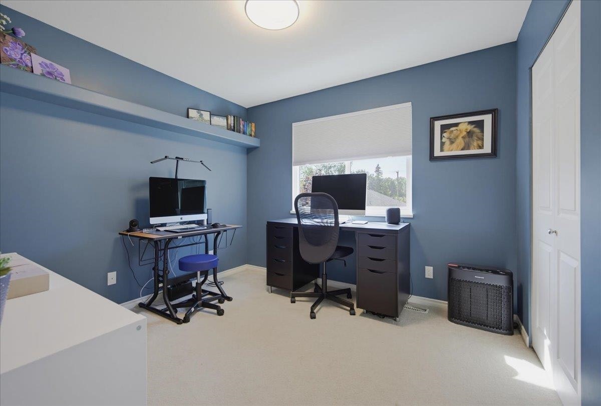 24030 102a Avenue, Maple Ridge, BC, V2W 2A2 - 25