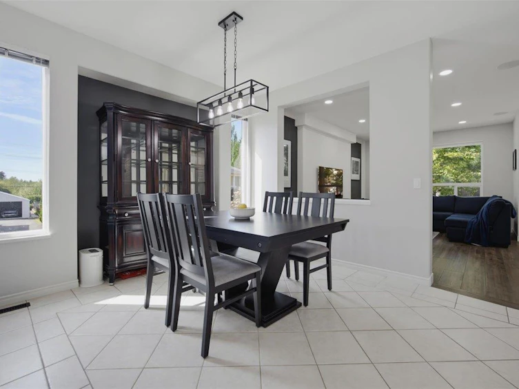 24030 102a Avenue, Maple Ridge, BC, V2W 2A2 - 9