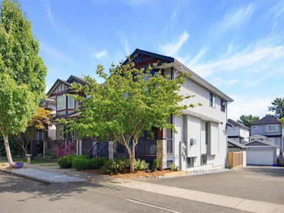 24030 102a Avenue - 2