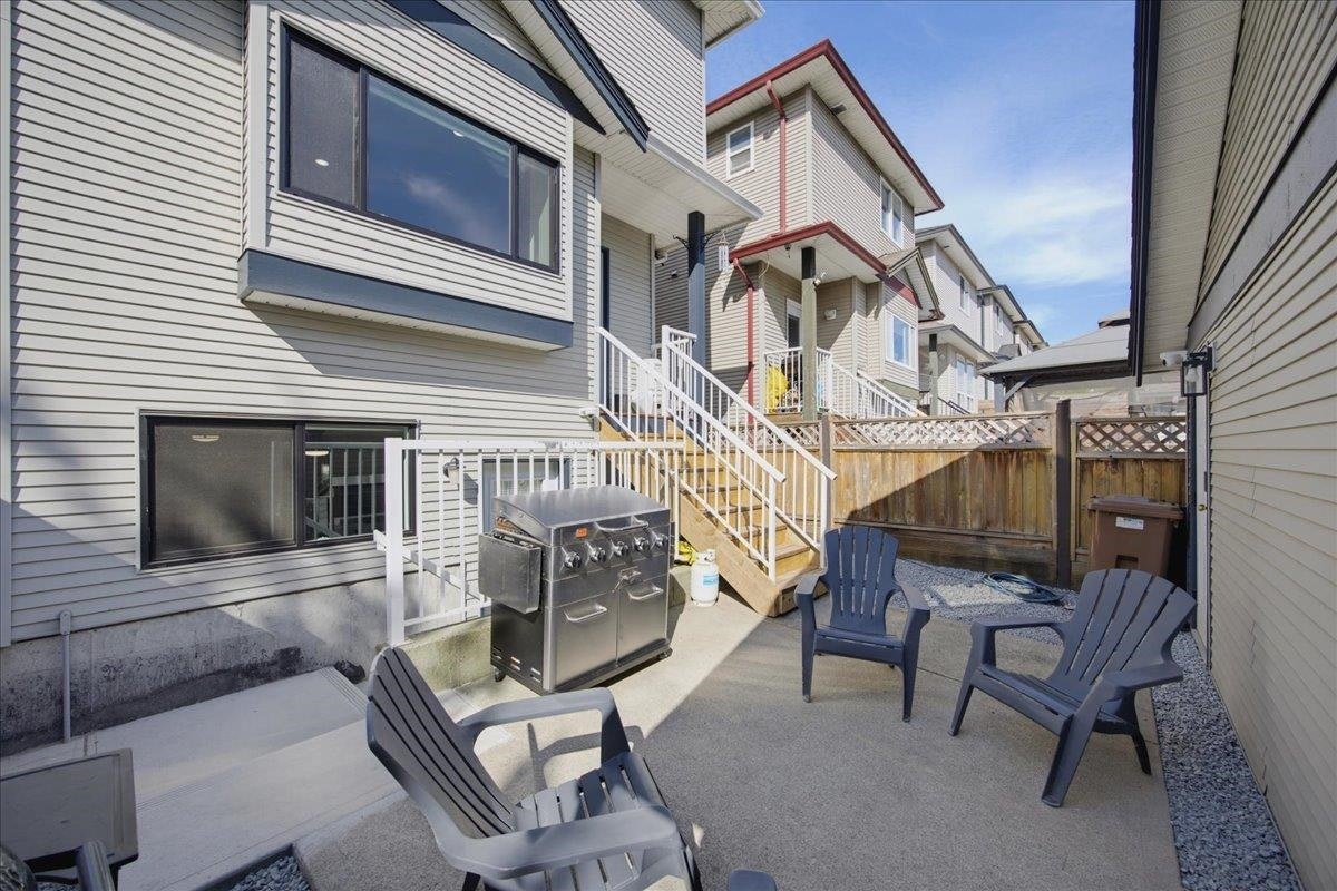 24030 102a Avenue, Maple Ridge, BC, V2W 2A2 - 33