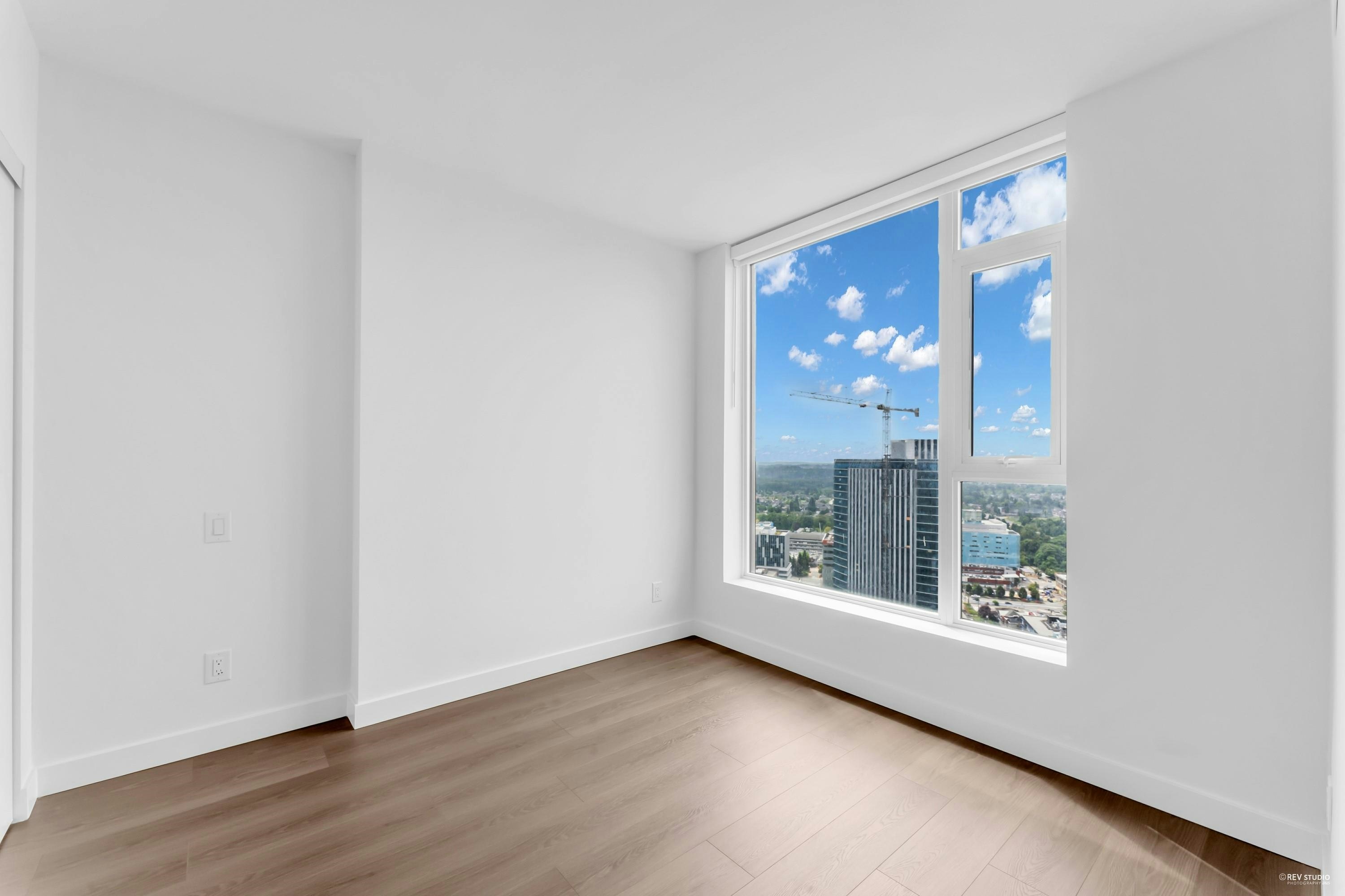 2801-13745 George Junction, Surrey, BC, V3T 0V8 - 10