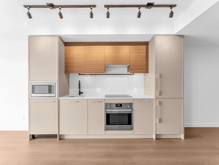 2801-13745 George Junction, Surrey, BC, V3T 0V8 - 5