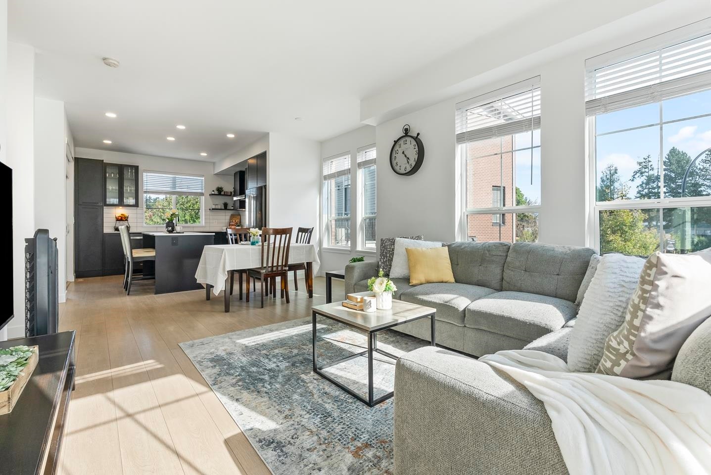 72-2774 Montrose Avenue - 3