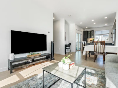 72-2774 Montrose Avenue - 4