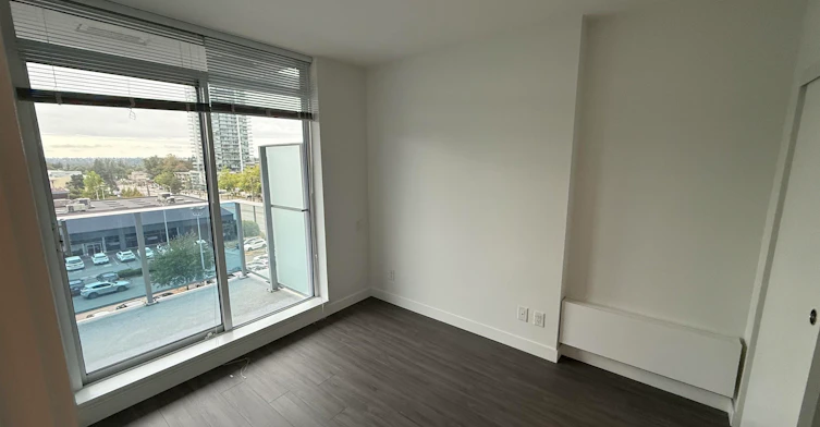 512-13615 Fraser Highway, Surrey, BC, V3T 0P7 - 6