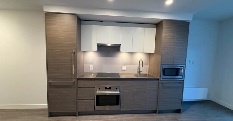 512-13615 Fraser Highway, Surrey, BC, V3T 0P7 - 3