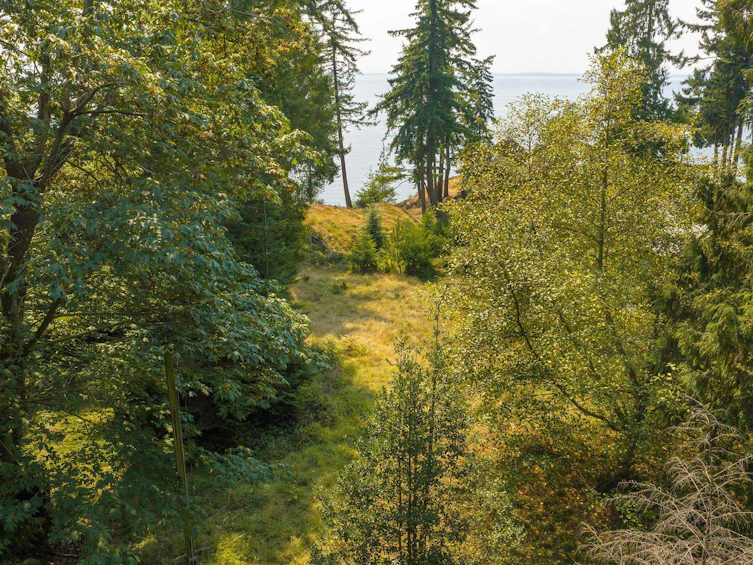923 Ocean Park Lane, Bowen Island, BC, V0N 1G2 - 23