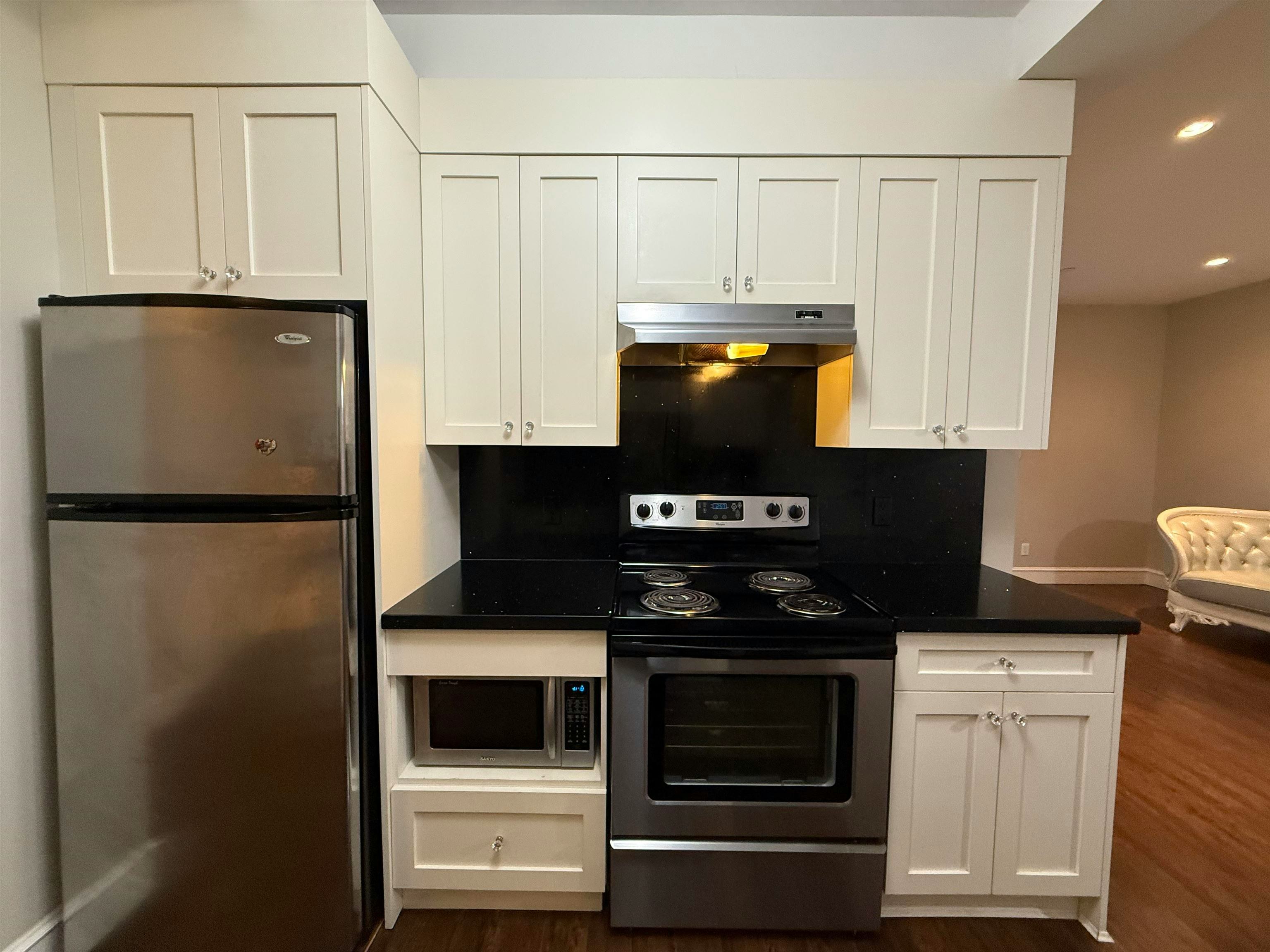 Basement Suite-1498 Palmerston Avenue, West Vancouver, BC, V7T 2H7 - 6
