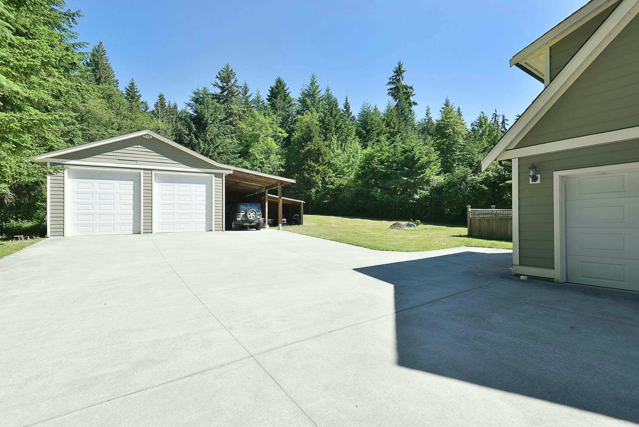 1000 Cemetery Road, Gibsons, BC, V0N 1V7 - 3