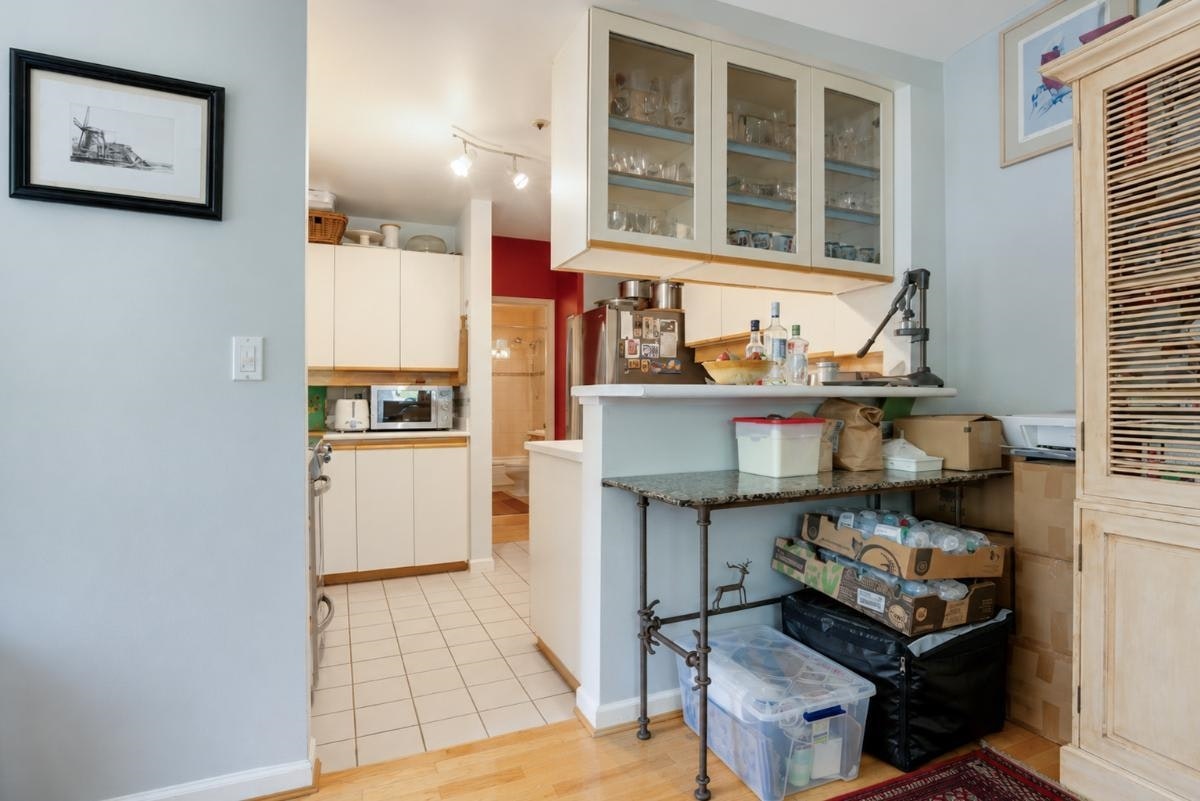 1903 W 14th Avenue, Vancouver, BC, V6J 2K1 - 17