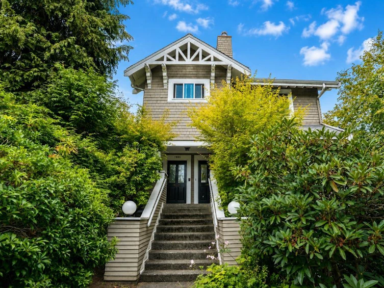1903 W 14th Avenue, Vancouver, BC, V6J 2K1