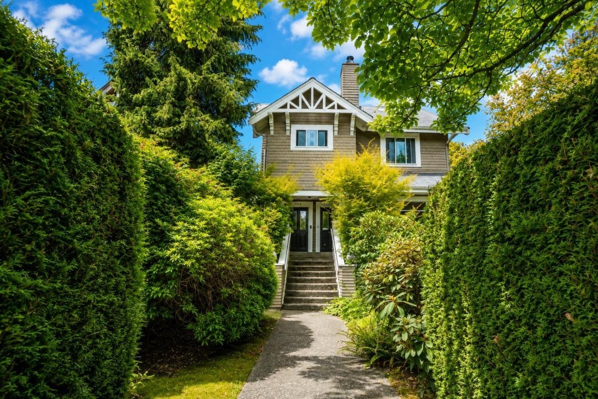 1903 W 14th Avenue, Vancouver, BC, V6J 2K1 - 2