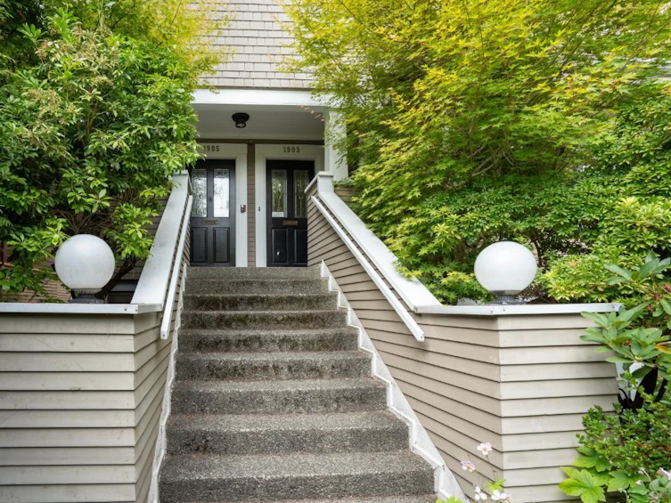 1903 W 14th Avenue, Vancouver, BC, V6J 2K1 - 3
