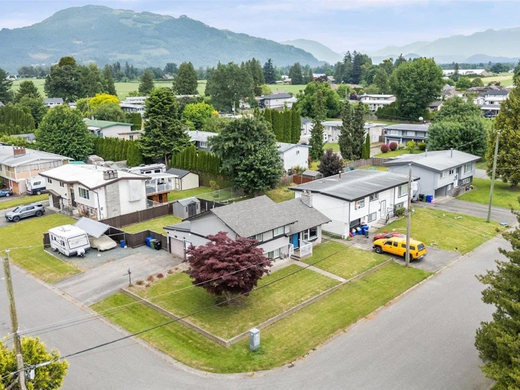 46551 Teton Avenue, Chilliwack, BC, V2P 6M3 - 35