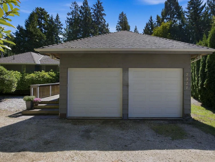 7321 Redrooffs Road, Halfmoon Bay, BC, V7Z 0T3 - 39