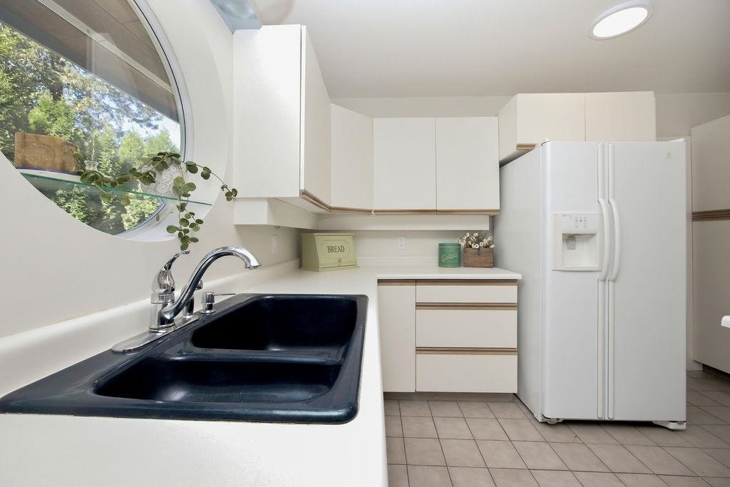 7321 Redrooffs Road, Halfmoon Bay, BC, V7Z 0T3 - 10