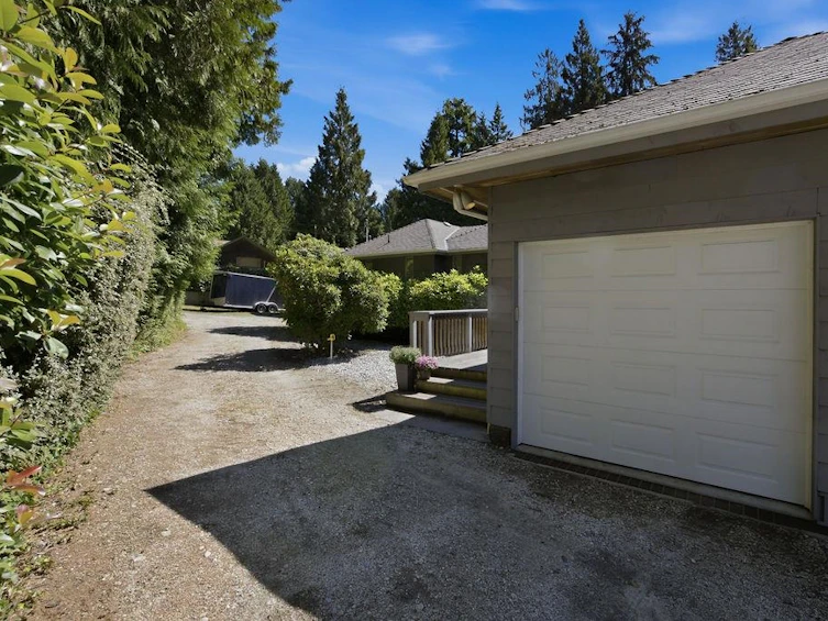 7321 Redrooffs Road, Halfmoon Bay, BC, V7Z 0T3 - 38