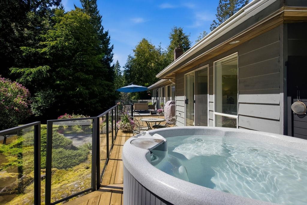 7321 Redrooffs Road, Halfmoon Bay, BC, V7Z 0T3 - 30