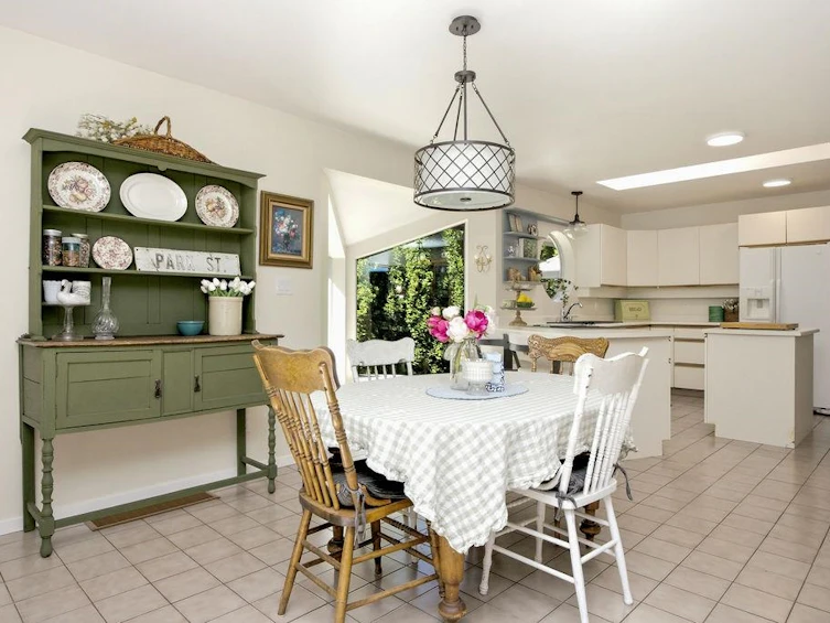 7321 Redrooffs Road, Halfmoon Bay, BC, V7Z 0T3 - 13