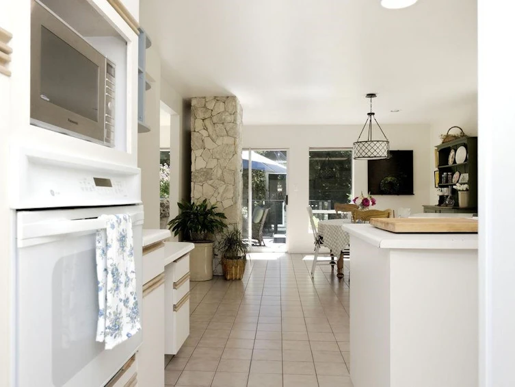 7321 Redrooffs Road, Halfmoon Bay, BC, V7Z 0T3 - 12
