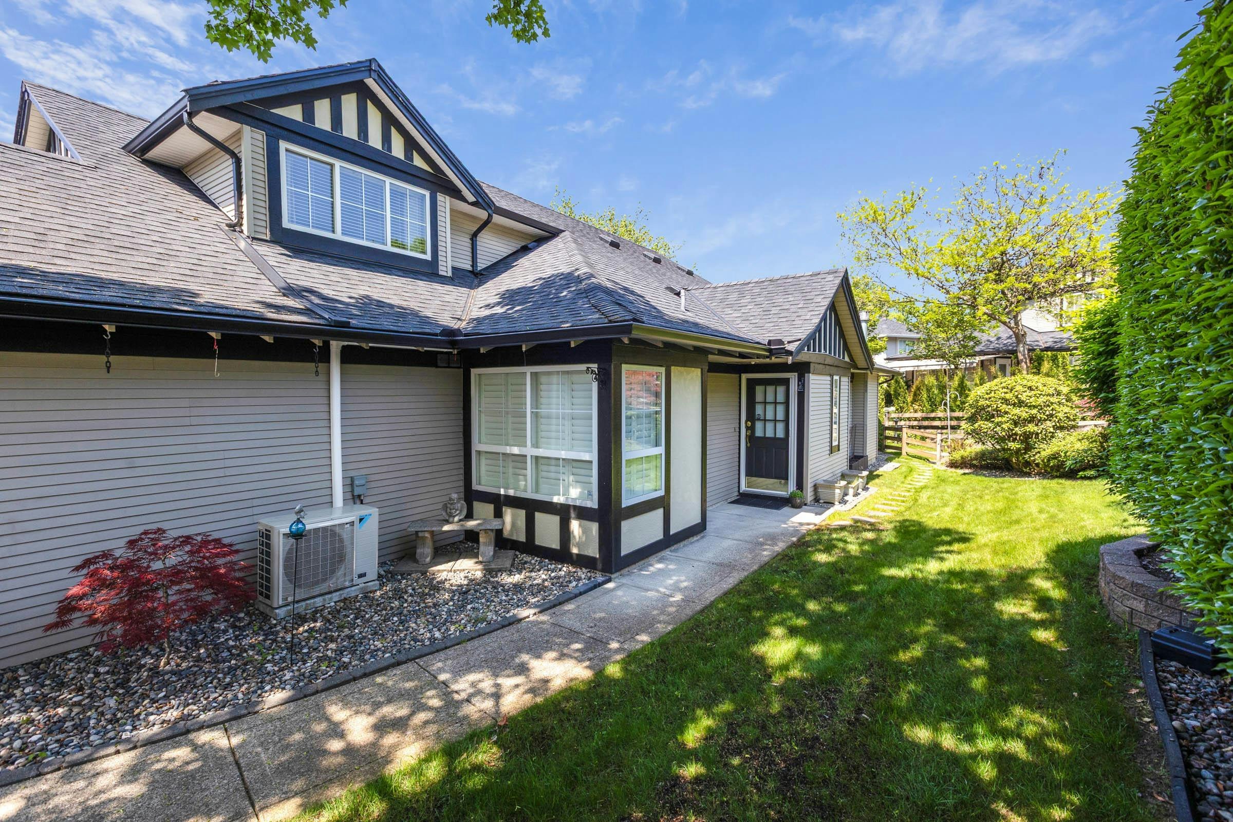 52-17917 68 Avenue, Surrey, BC, V3S 9C2