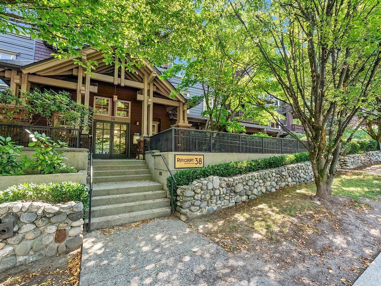 308-38 Seventh Avenue, New Westminster, BC, V3L 5W2