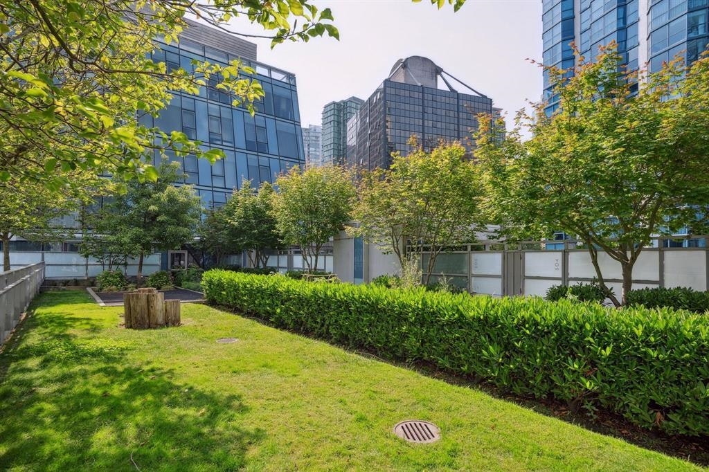 206-1477 W Pender Street, Vancouver, BC, V6G 2S3 - 10