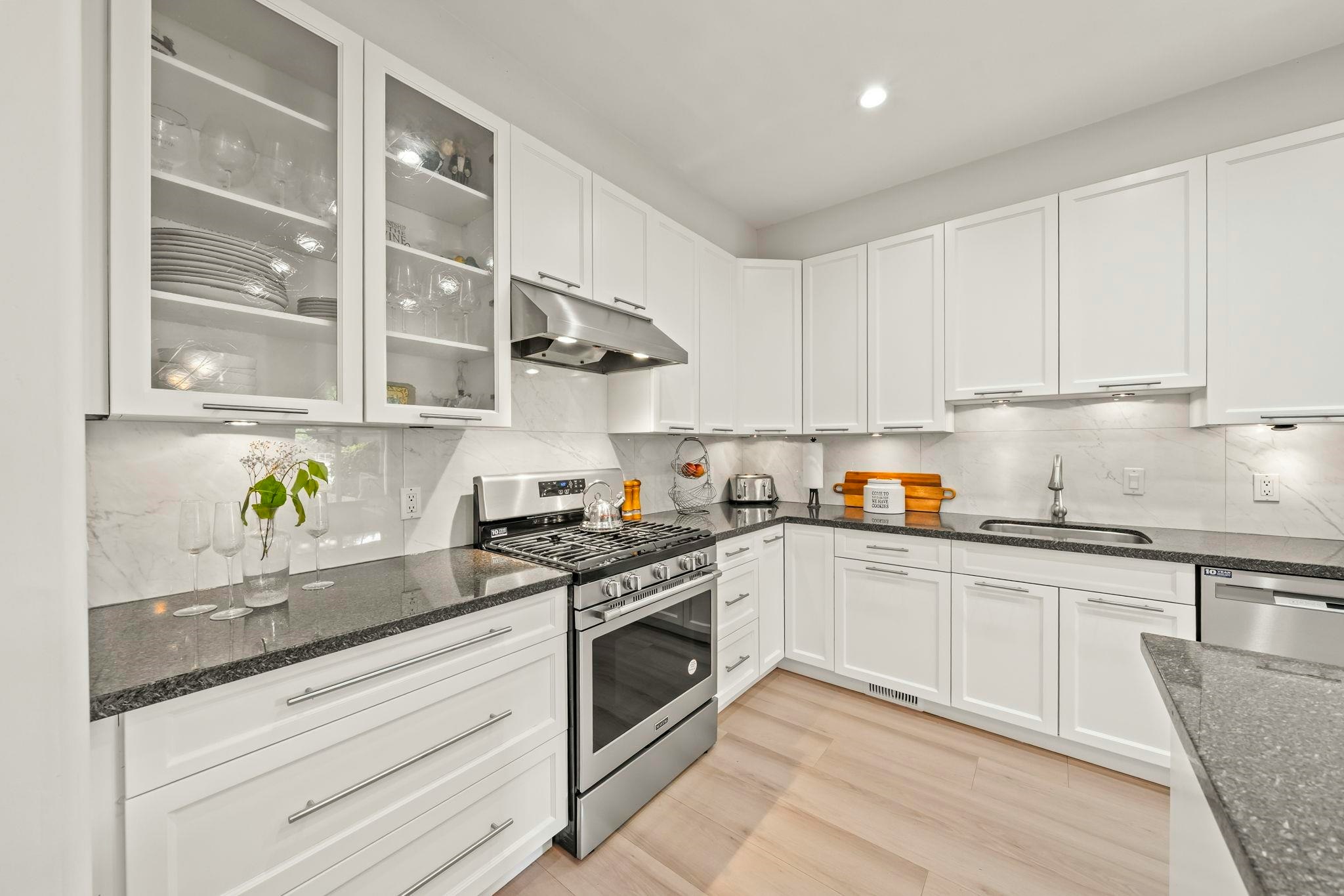 12-1765 Paddock Drive, Coquitlam, BC, V3E 3J1 - 6