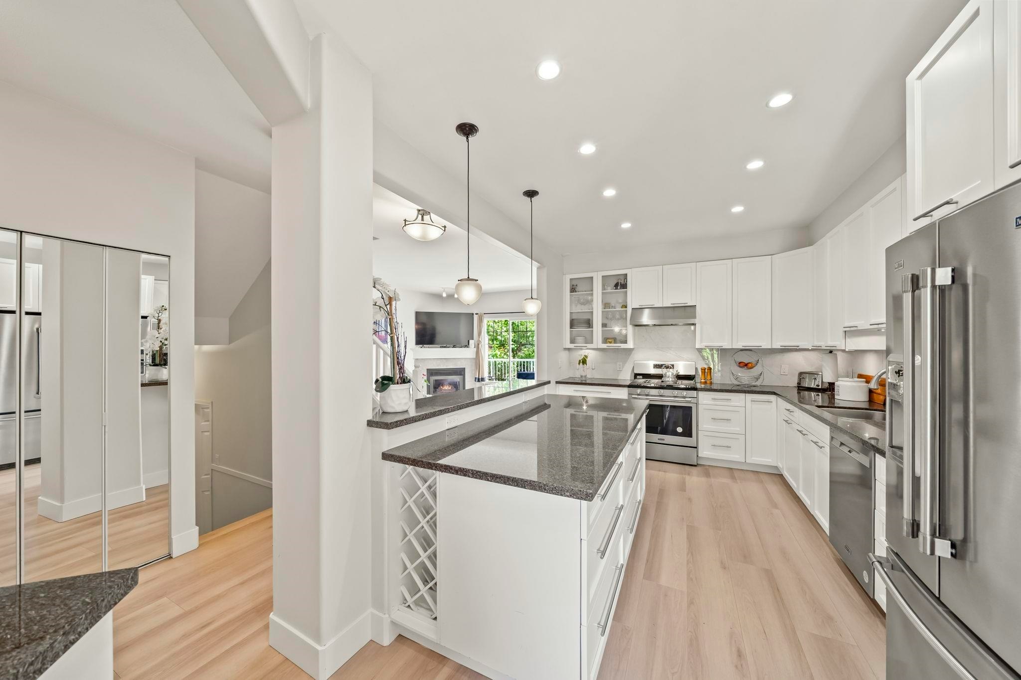 12-1765 Paddock Drive - 3
