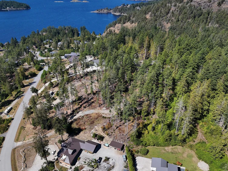 4547 Flagship Road, Pender Harbour Egmont, BC, V0N 1S1 - 2