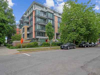 704-2565 Maple Street - 2